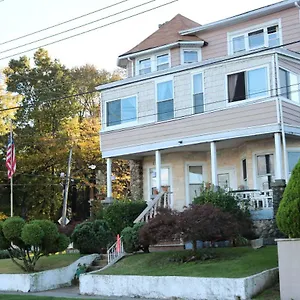 Bed & Breakfast Harbor House