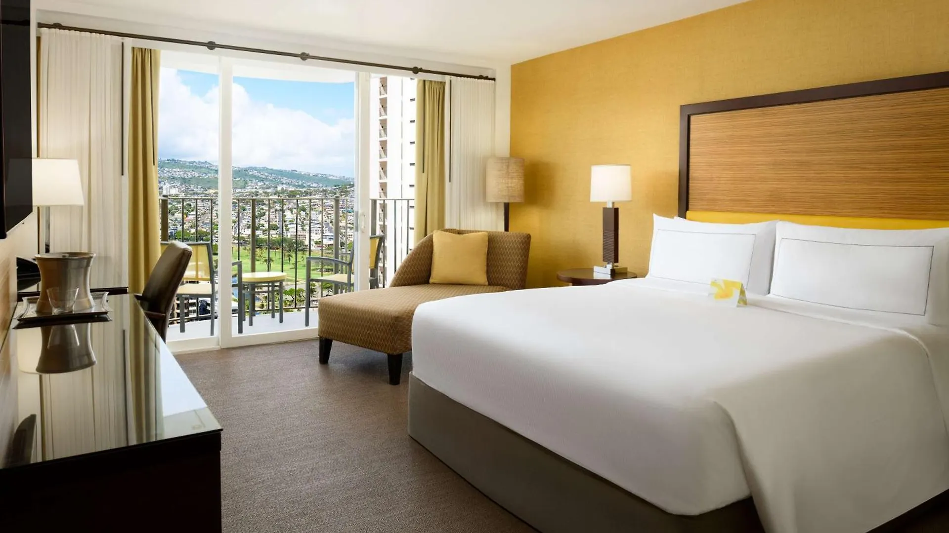 Hilton Waikiki Beach Resort & Spa Honolulu