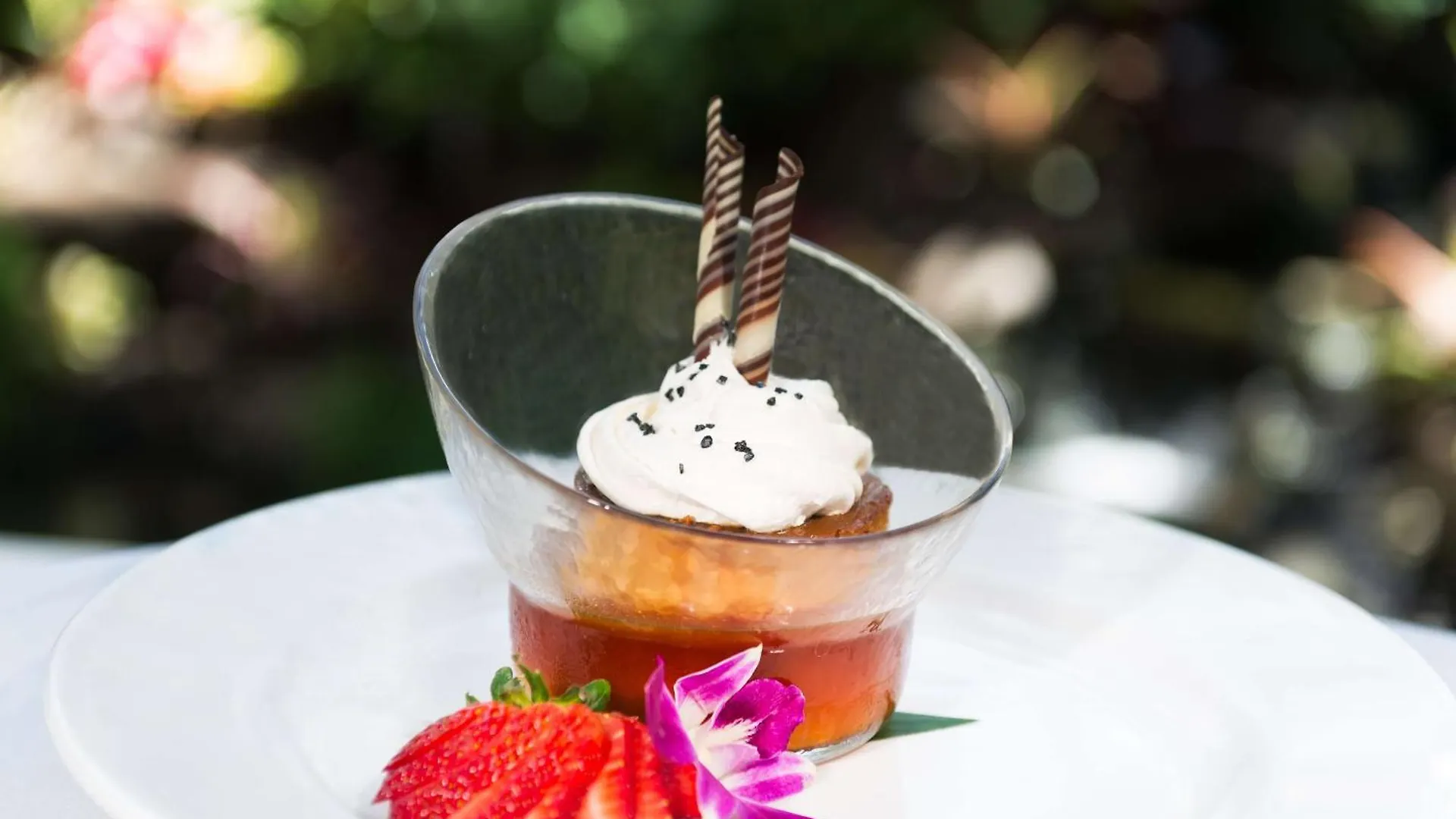 Hilton Waikiki Beach Resort & Spa Honolulu 4*,  United States